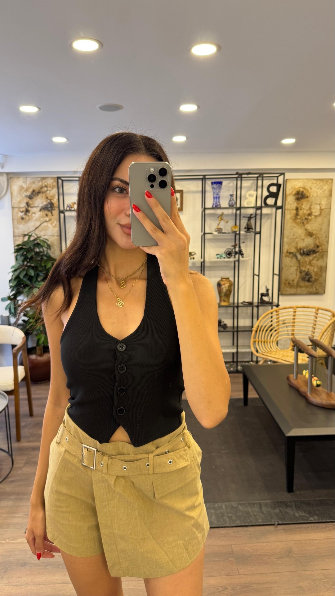 Boyundan Geçmeli Düğmeli Yelek - Siyah