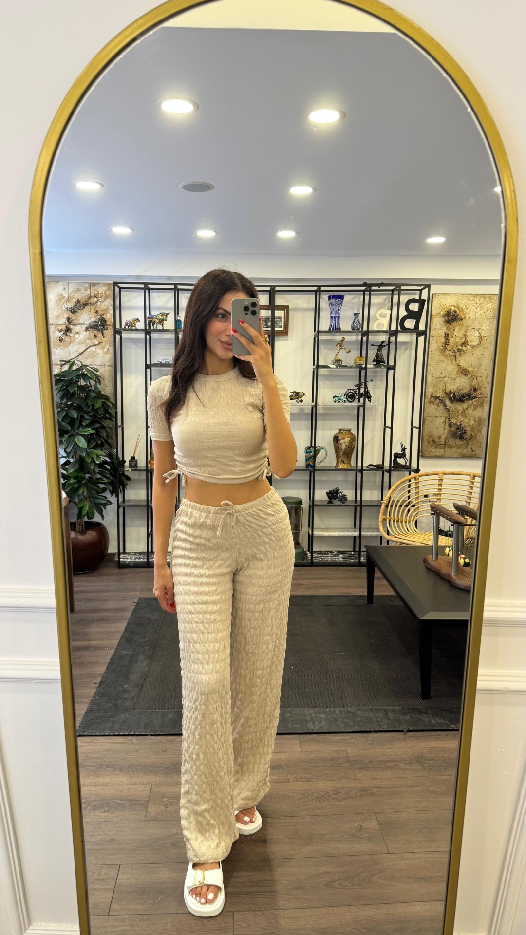 Yandan Bağcıklı Krinkıl Kumaş Bol Paça Takım - Krem