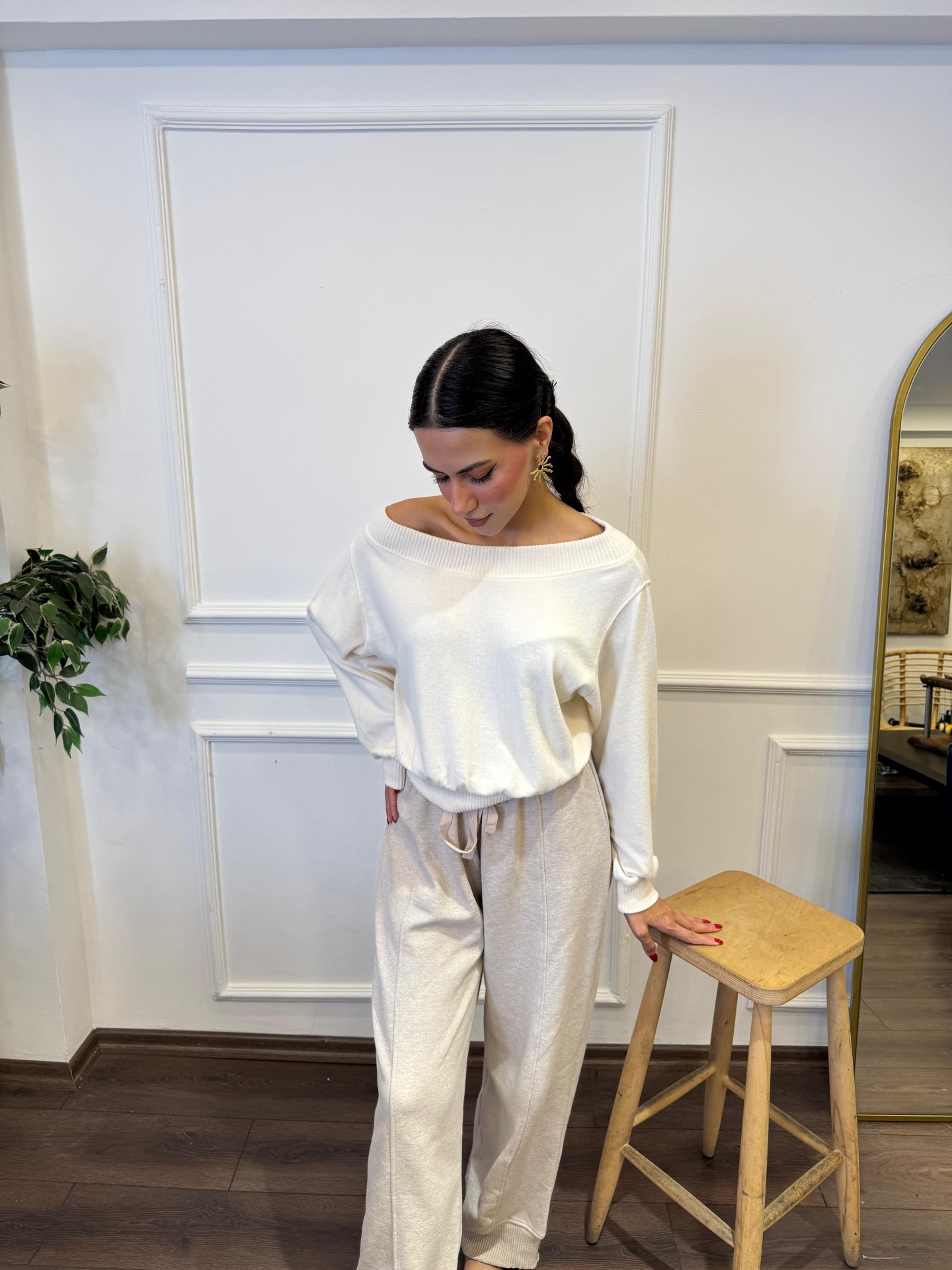 Paçası Lastikli Bol Eşofman Altı - Bej