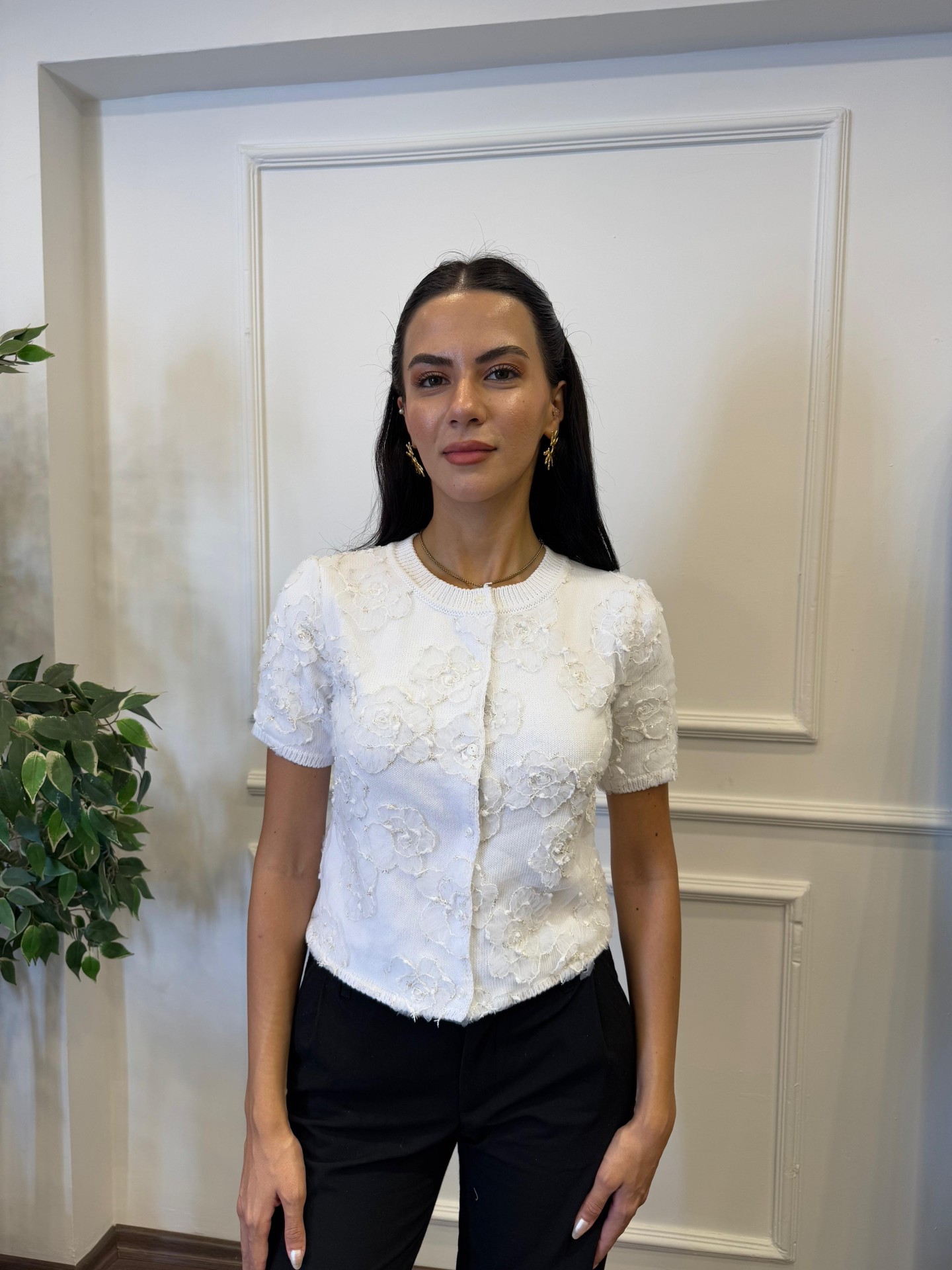 Kısa Kollu Tül Çiçek Simli İşlemeli Hırka - Beyaz